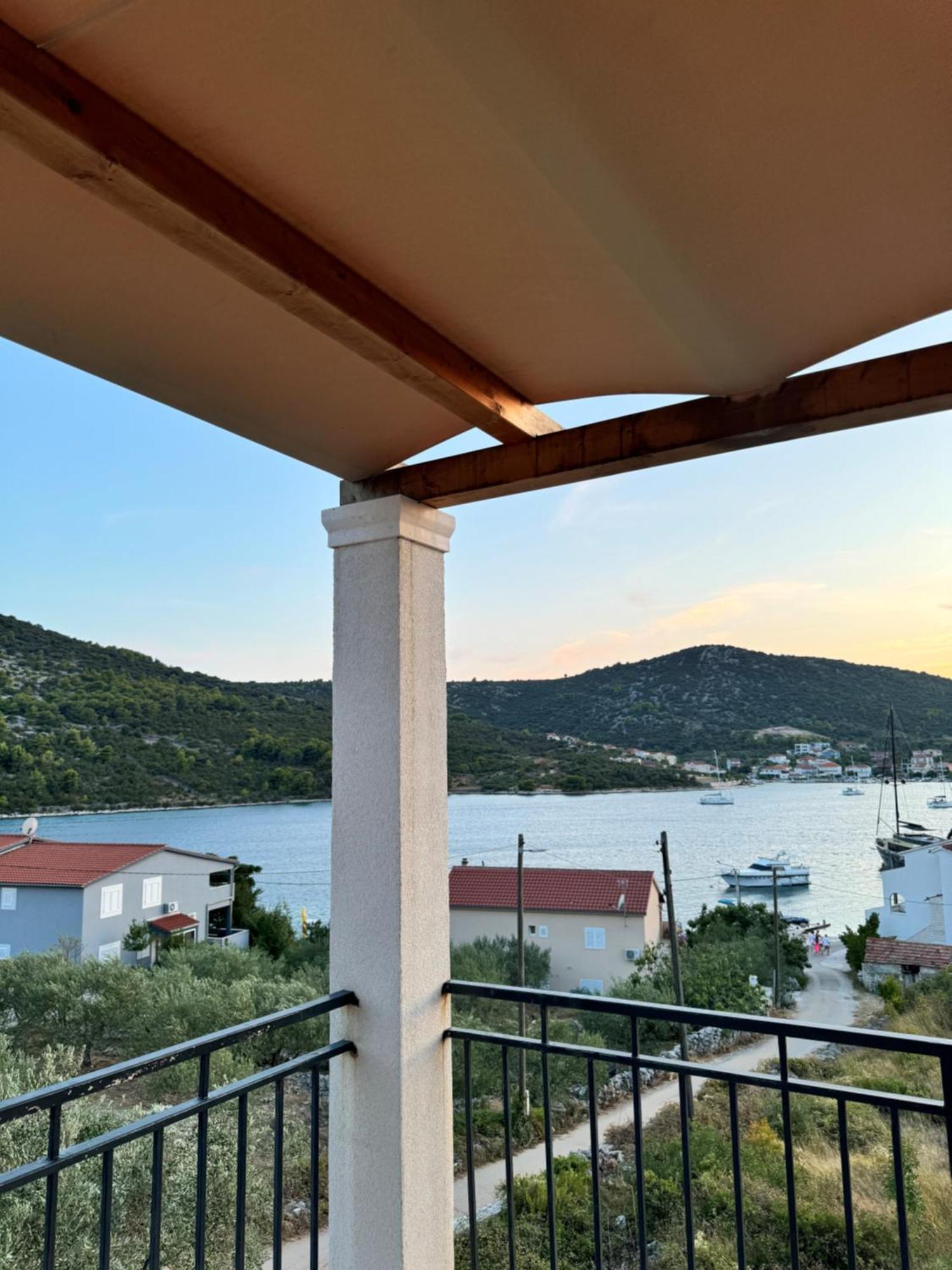 Apartman Vitanov Vinišće Εξωτερικό φωτογραφία